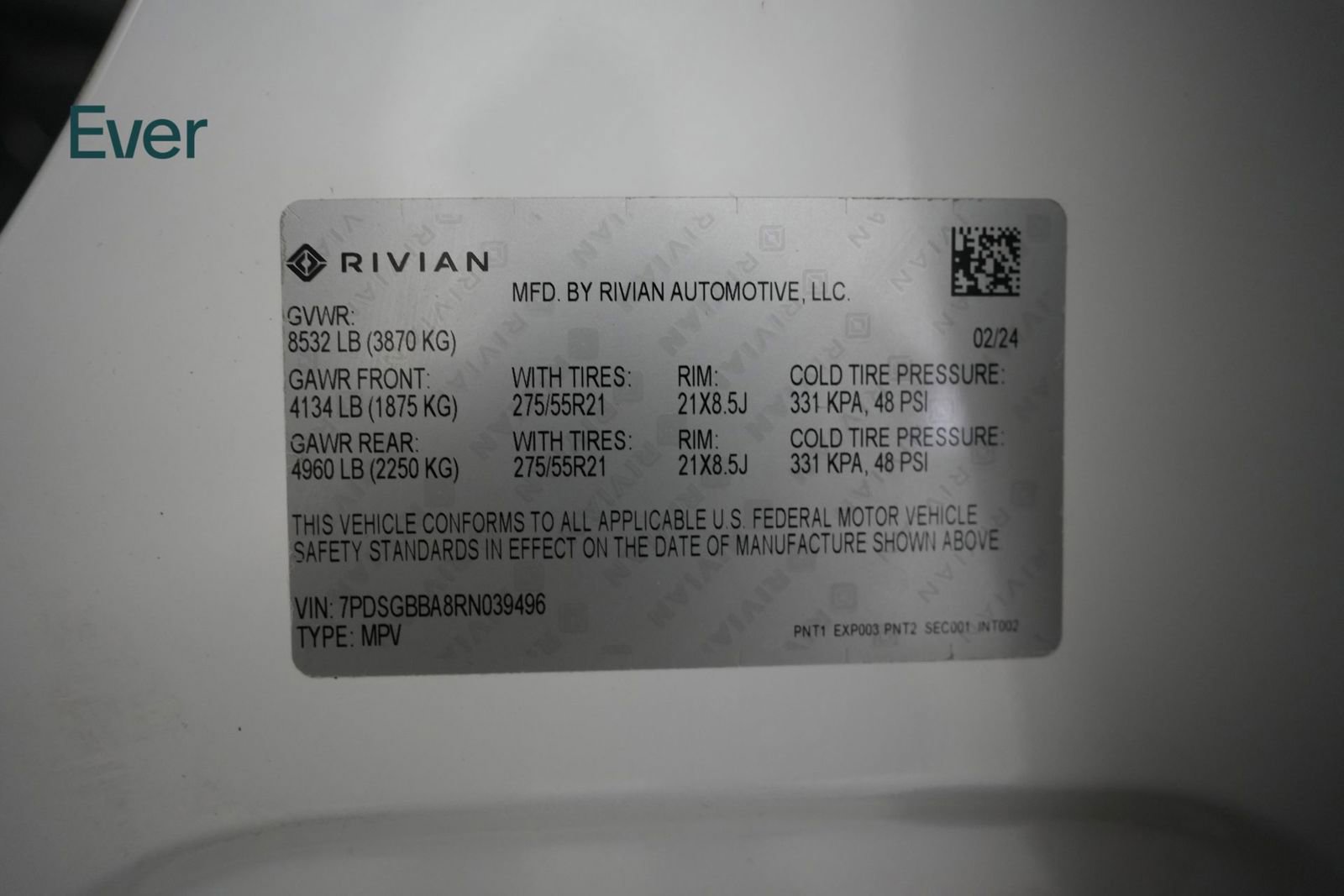 Used 2024 Rivian R1S Adventure AWD/4WD image 28