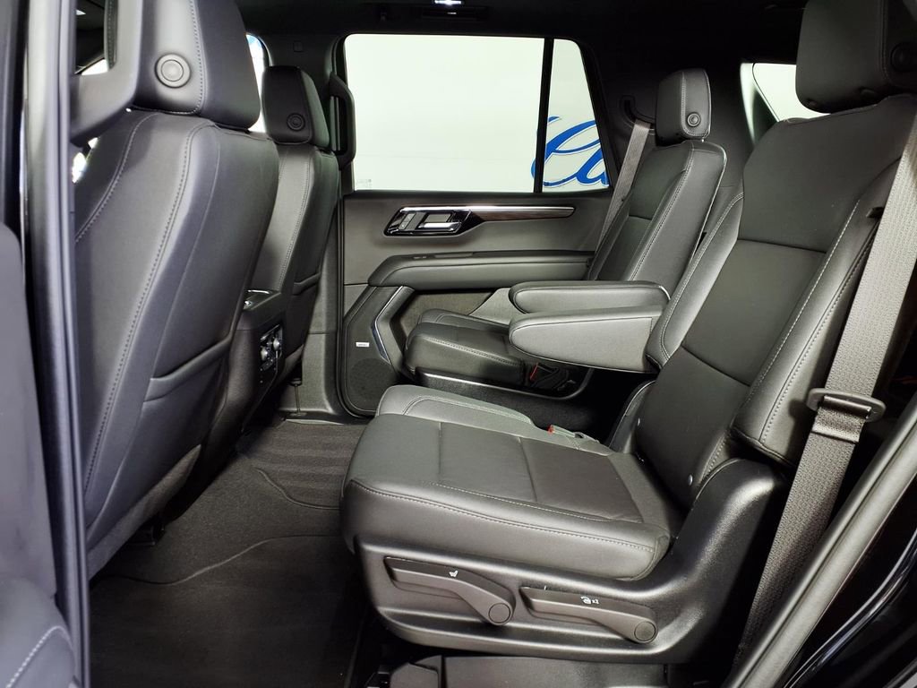 Used 2025 Chevrolet Tahoe Z71 w/ Comfort Package image 8