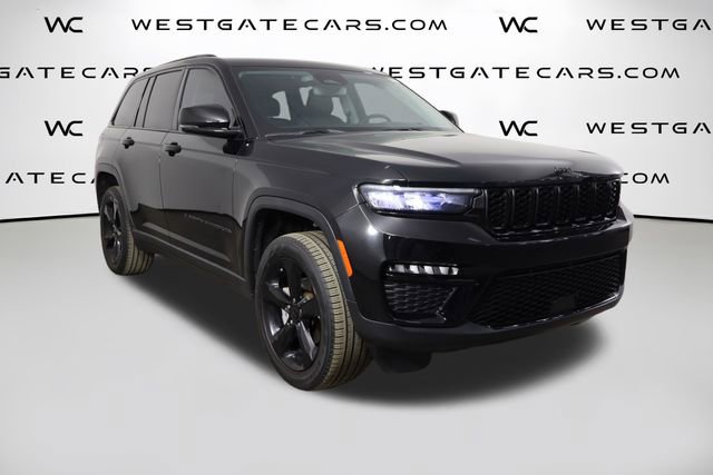 Used 2023 Jeep Grand Cherokee Limited w/ Black Appearance Package image 43