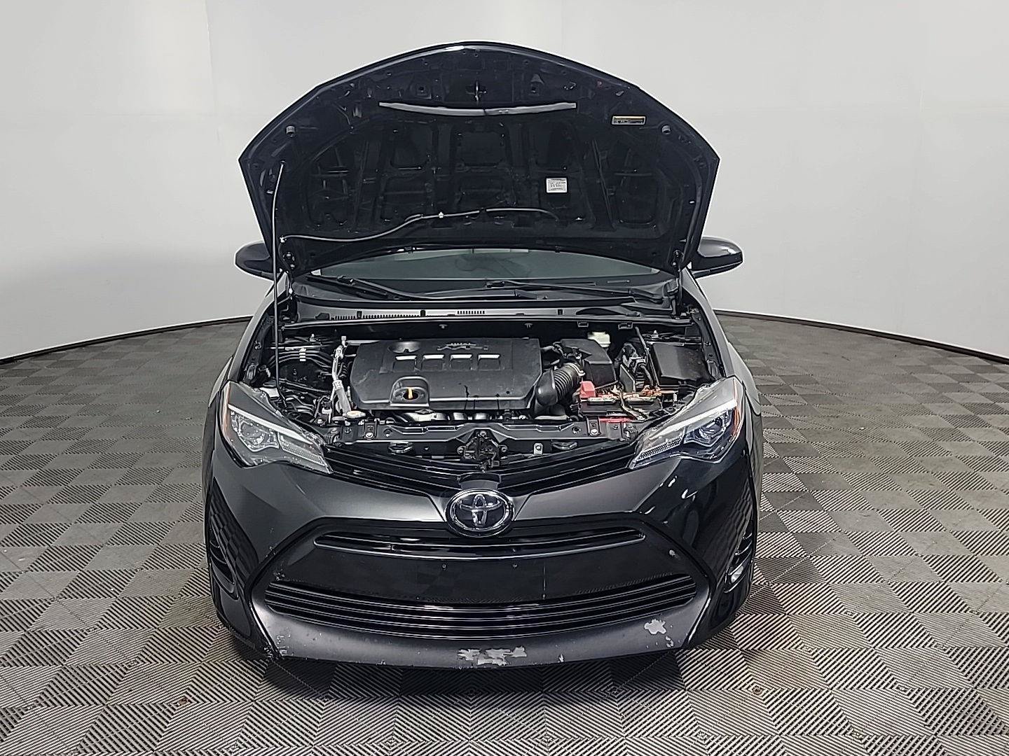 Used 2019 Toyota Corolla LE FWD image 13