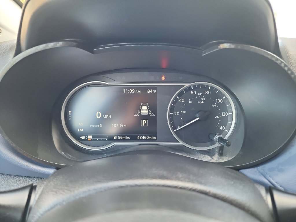 Used 2024 Nissan Versa SV FWD image 19