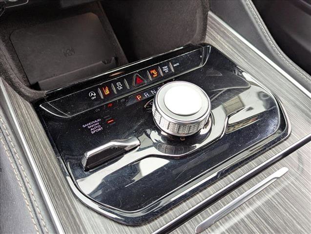 Used 2024 Jeep Wagoneer L Series II w/ Flexible Seating Group image 12