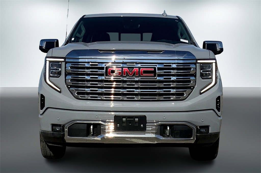 Used 2024 GMC Sierra 1500 Denali image 3