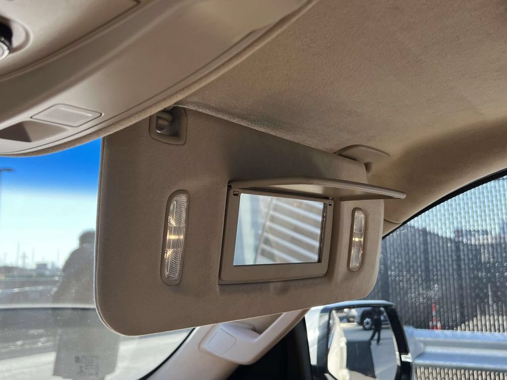 Used 2015 Cadillac Escalade ESV Platinum AWD/4WD image 33