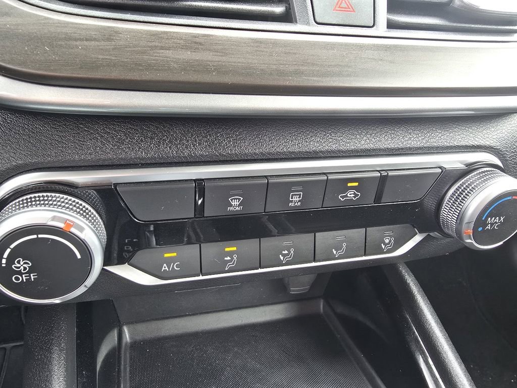 Used 2024 Nissan Altima 2.5 SV image 28