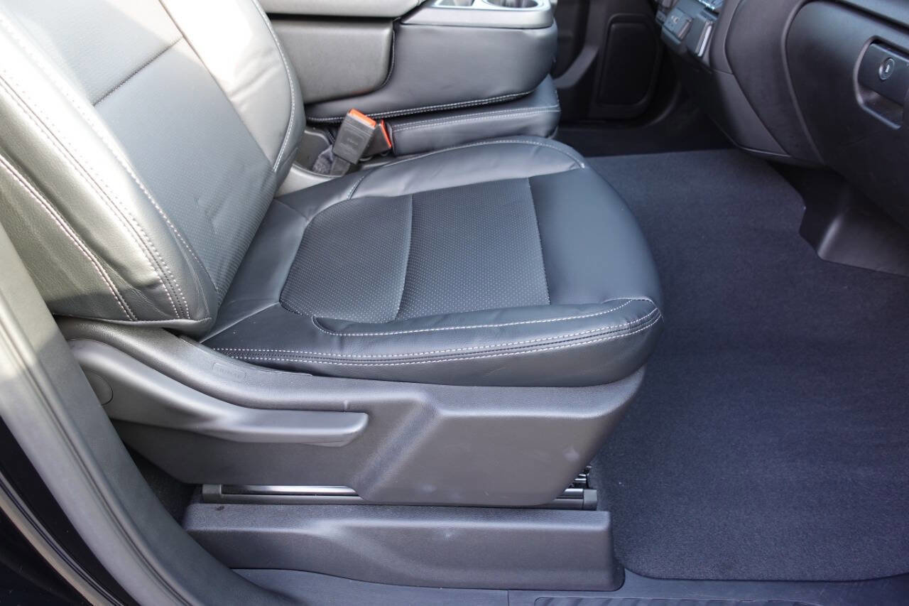 Used 2025 Chevrolet Silverado 2500 Custom w/ Custom Value Package image 29