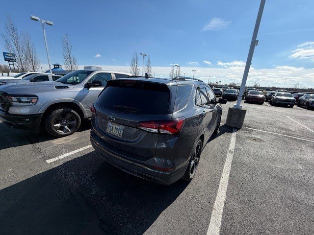 Used 2022 Chevrolet Equinox Premier image 7