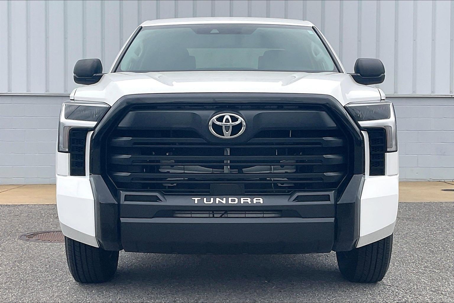 Used 2023 Toyota Tundra SR w/ SR Tow Package image 3