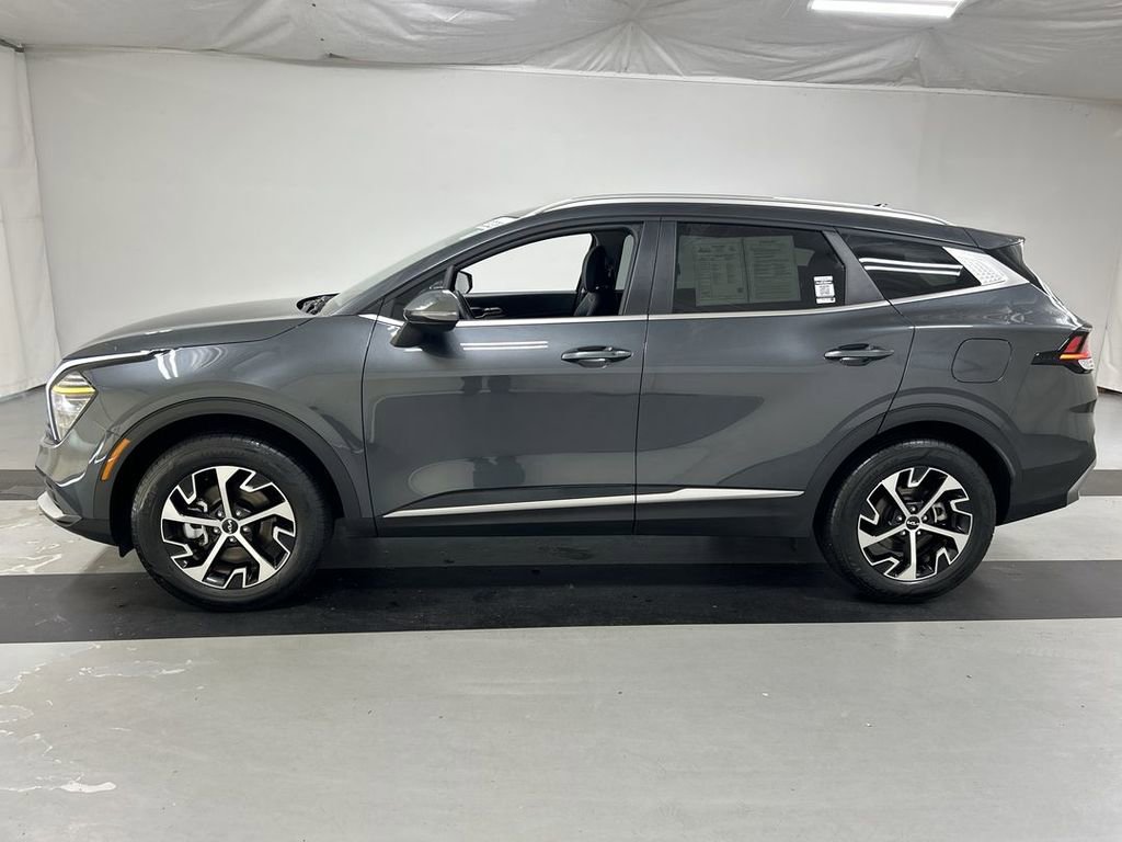 Certified 2025 Kia Sportage EX image 6