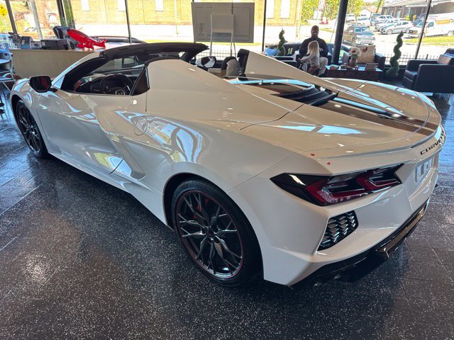 New 2027 Chevrolet Corvette Stingray Convertible w/ 2LT RWD image 5