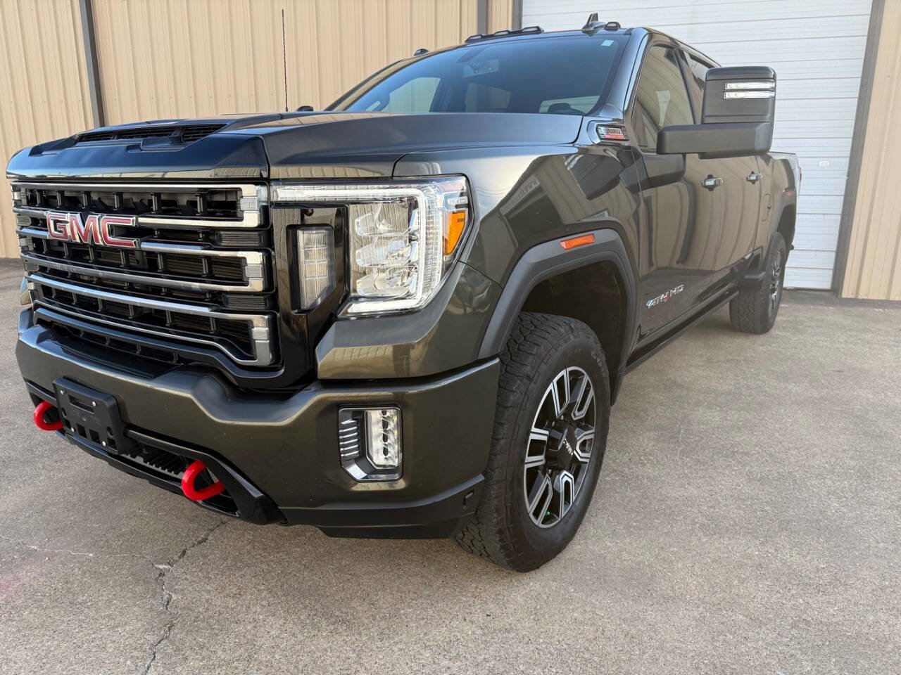 Used 2023 GMC Sierra 2500 AT4 image 11