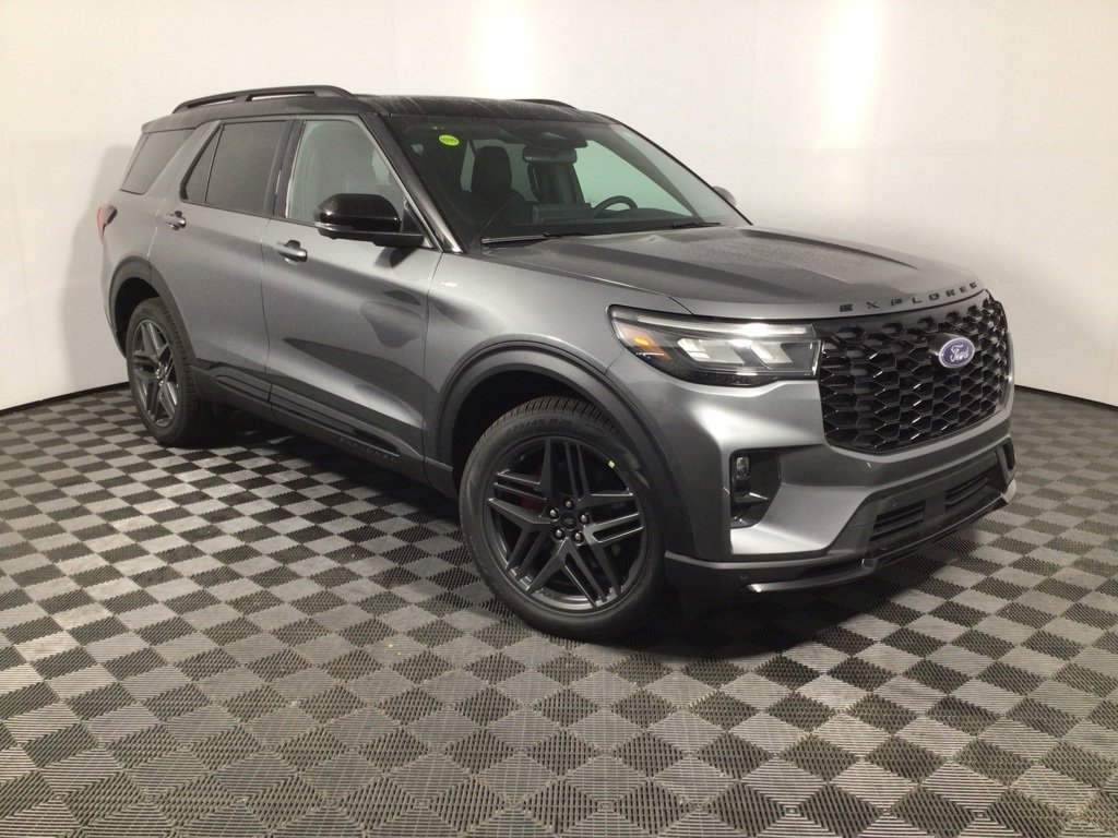 New 2025 Ford Explorer ST-Line image 1