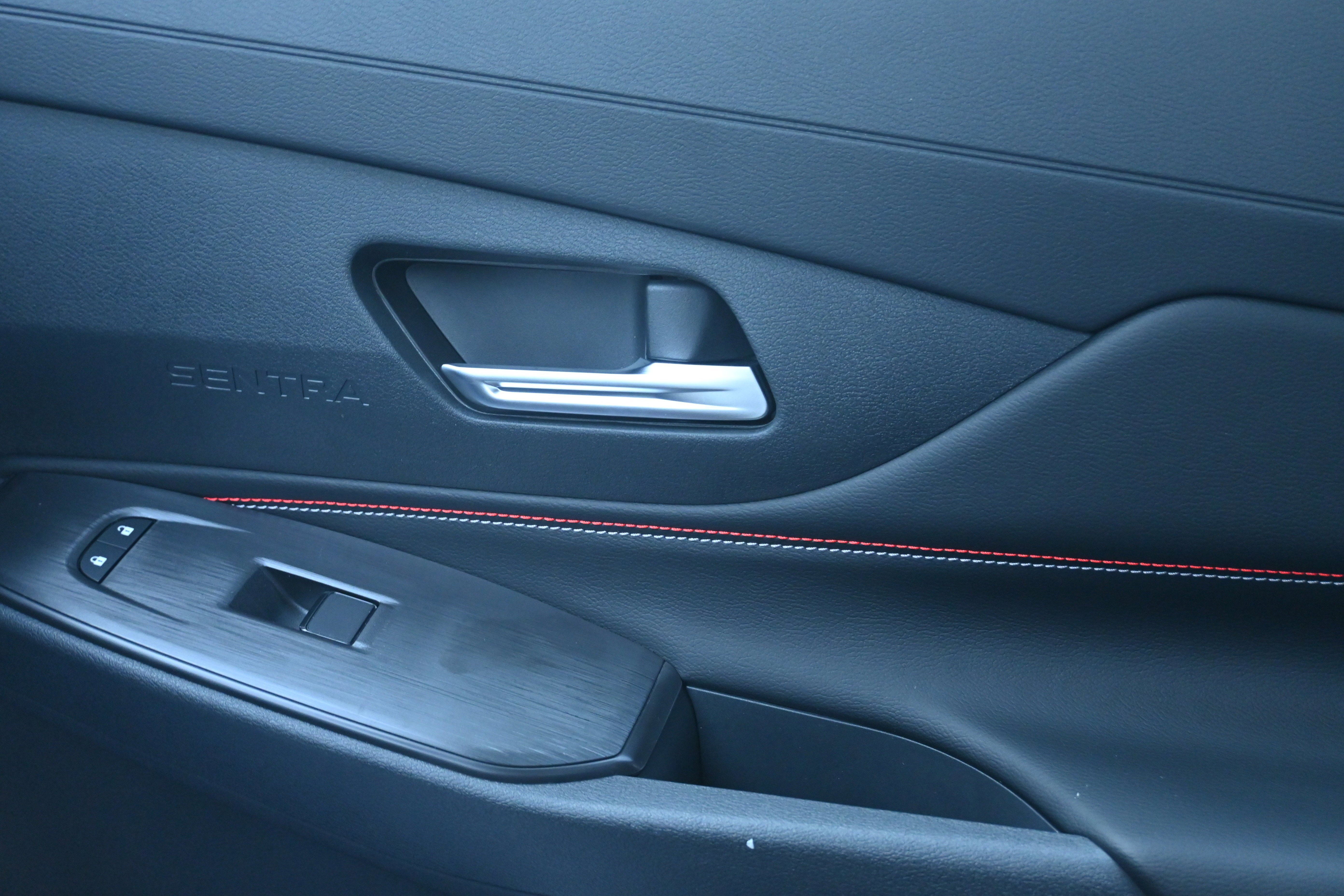 New 2026 Nissan Sentra SR w/ Floor Mat Package FWD image 25