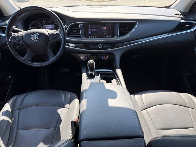Used 2020 Buick Enclave Essence image 23