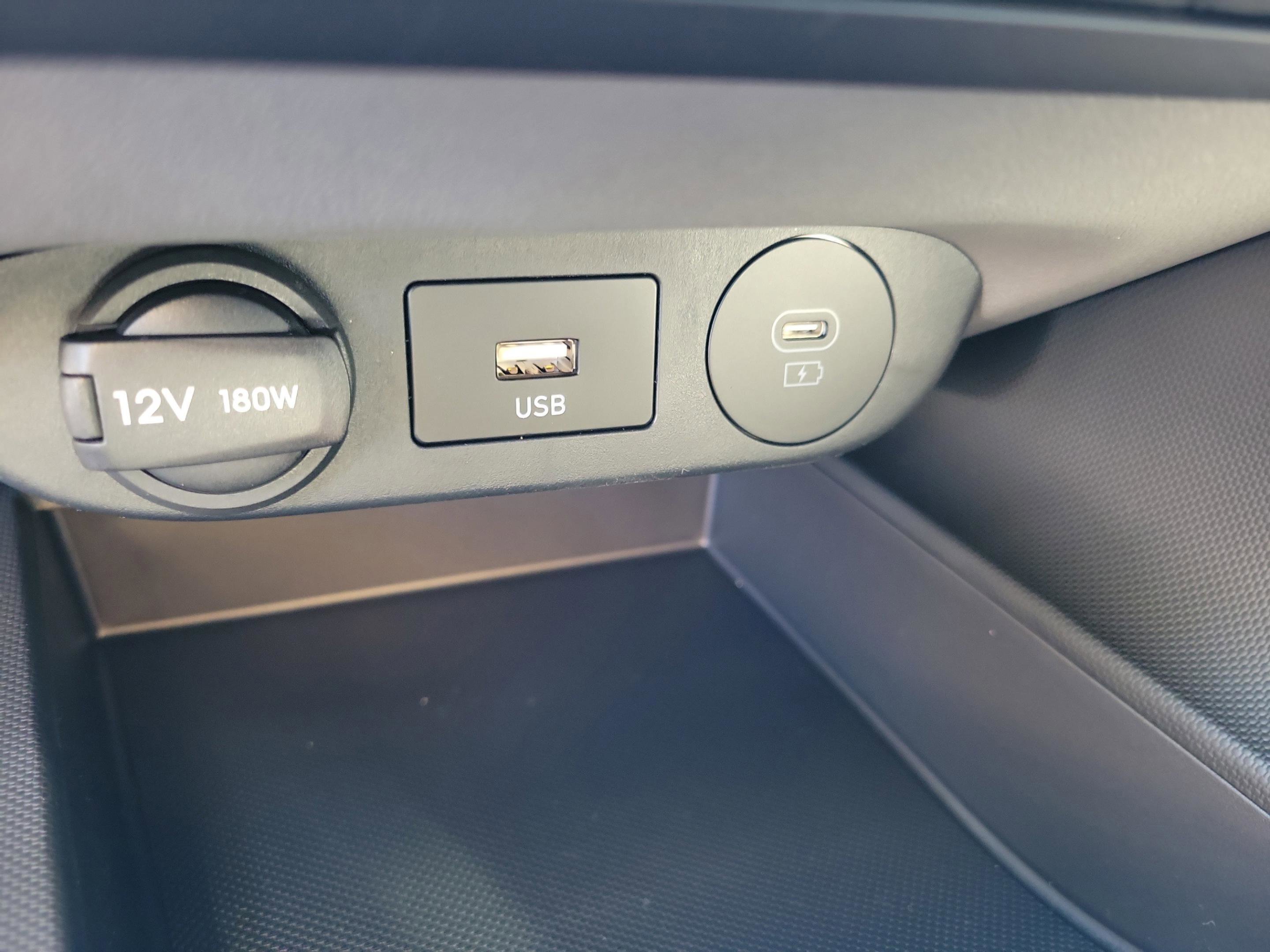 New 2026 Hyundai Elantra SE image 8