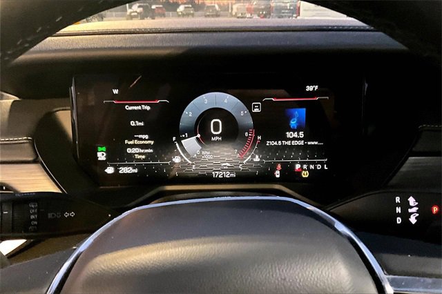 Used 2025 GMC Acadia Elevation image 13