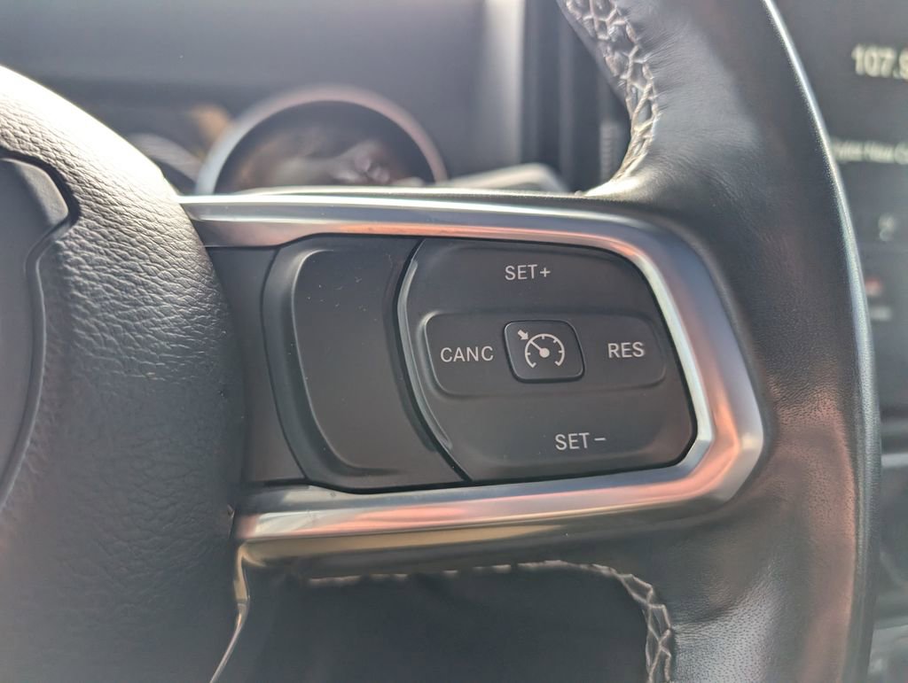 Used 2022 Jeep Wrangler Unlimited Sahara w/ Cold Weather Group image 14