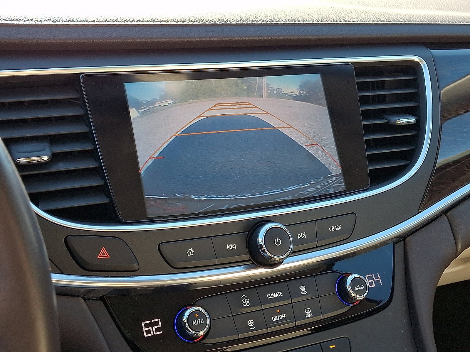 Used 2017 Buick LaCrosse Preferred FWD image 19