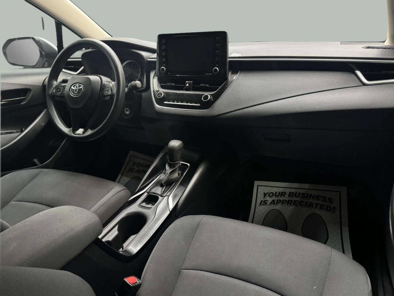 Used 2022 Toyota Corolla LE FWD image 7