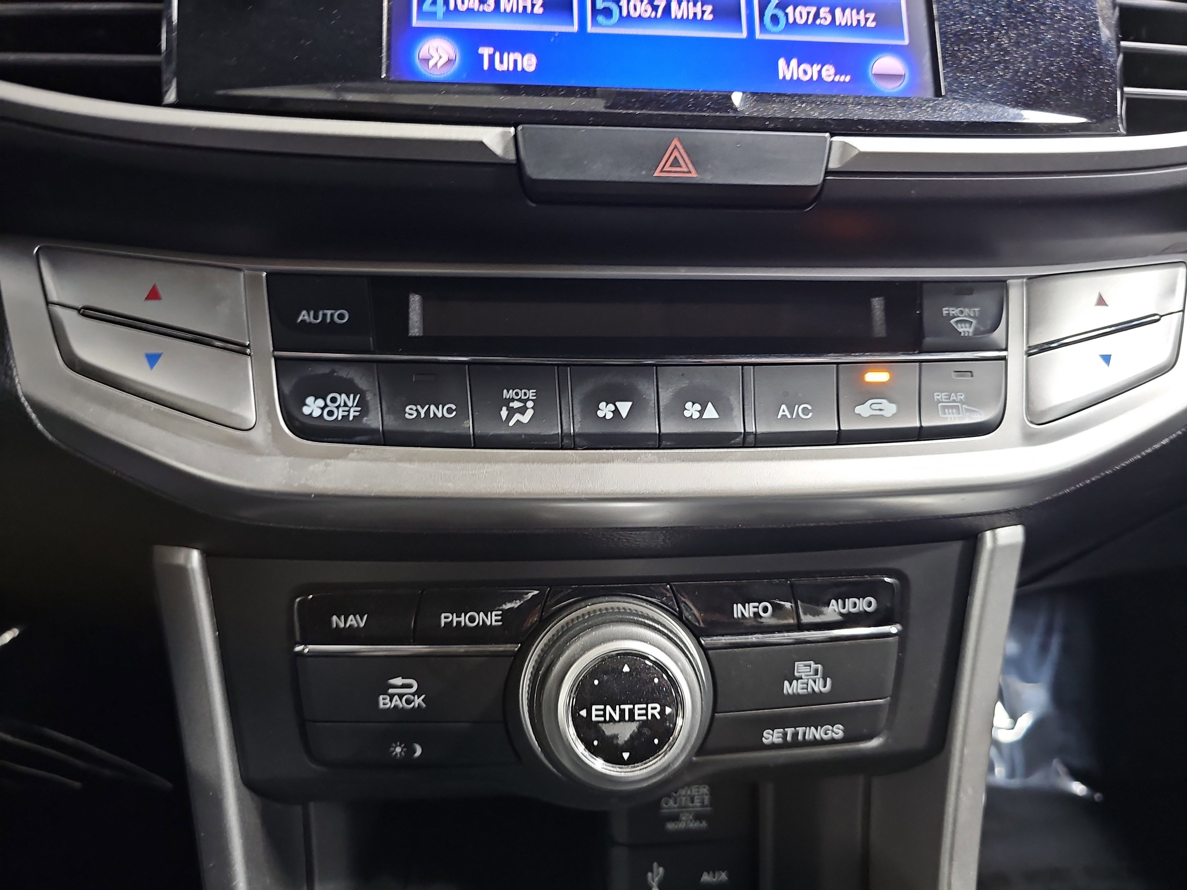 Used 2015 Honda Accord EX-L image 21