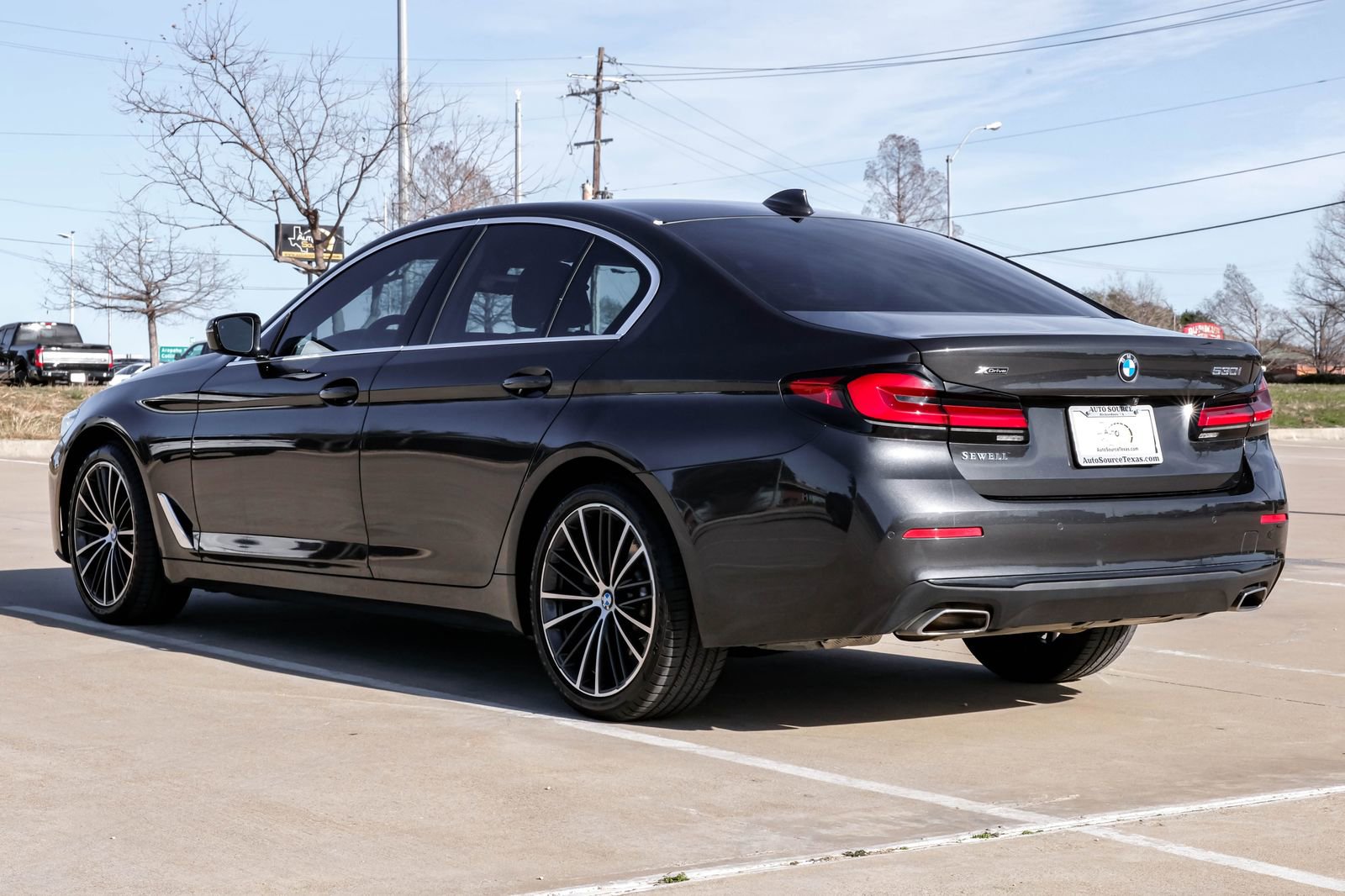 Used 2023 BMW 530i xDrive w/ Executive Package AWD/4WD image 10