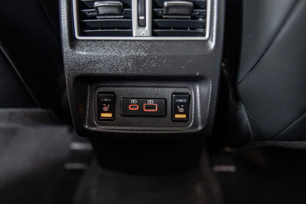 Used 2023 Nissan Maxima SL FWD image 36