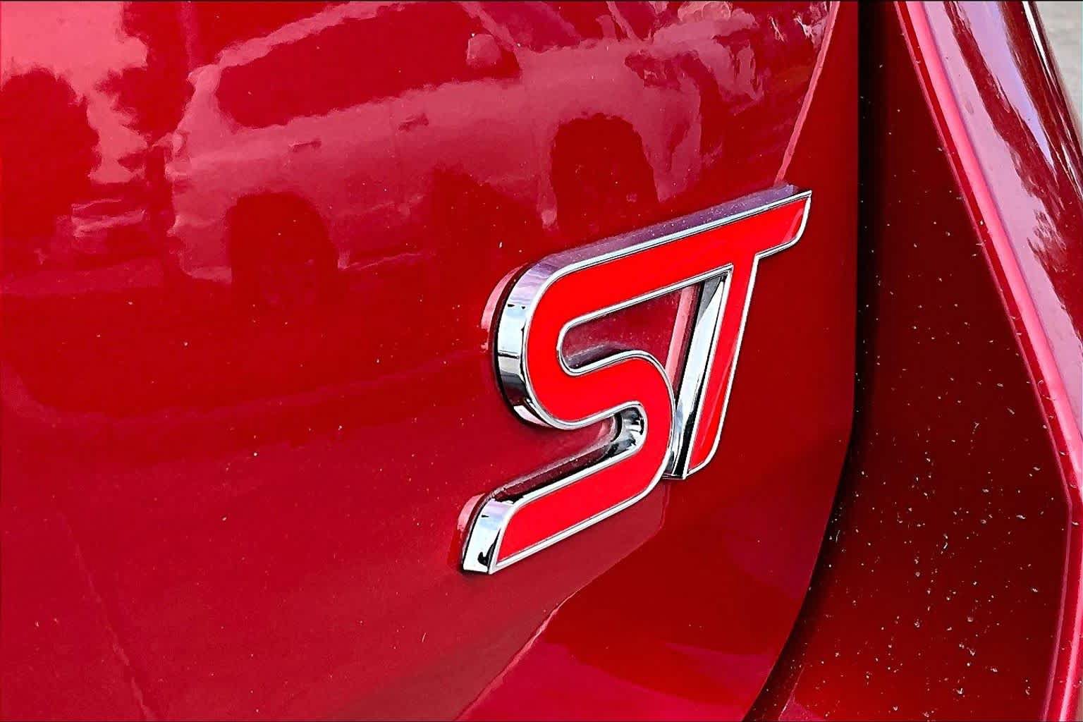 Used 2020 Ford Explorer ST w/ ST Street Pack AWD/4WD image 9