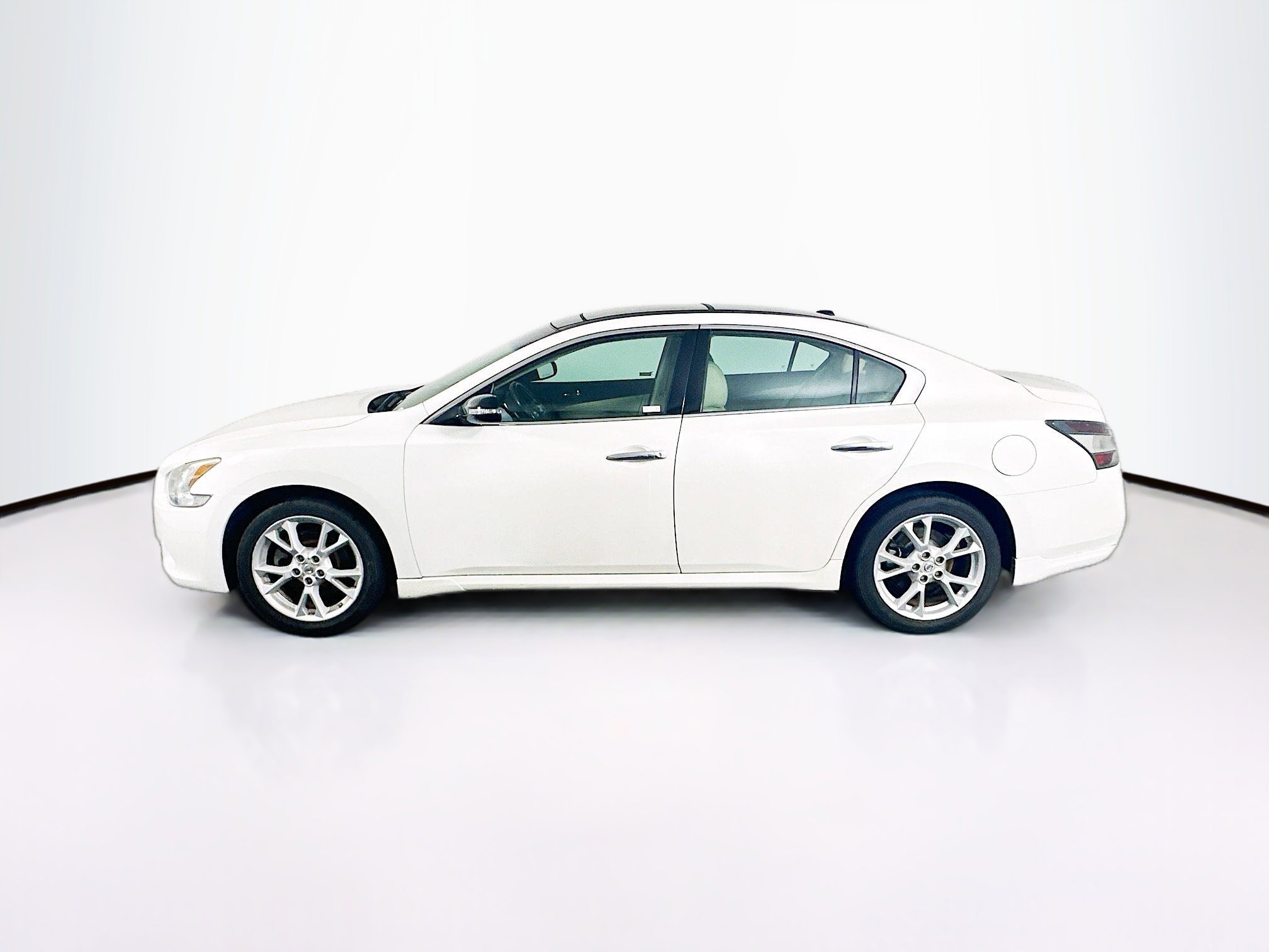 Used 2014 Nissan Maxima 3.5 SV w/ Premium Package FWD image 4