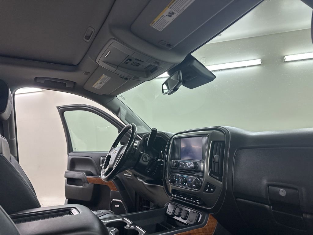 Used 2018 Chevrolet Silverado 1500 High Country image 19