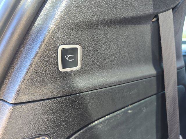 Used 2025 Chrysler Pacifica Select FWD image 17