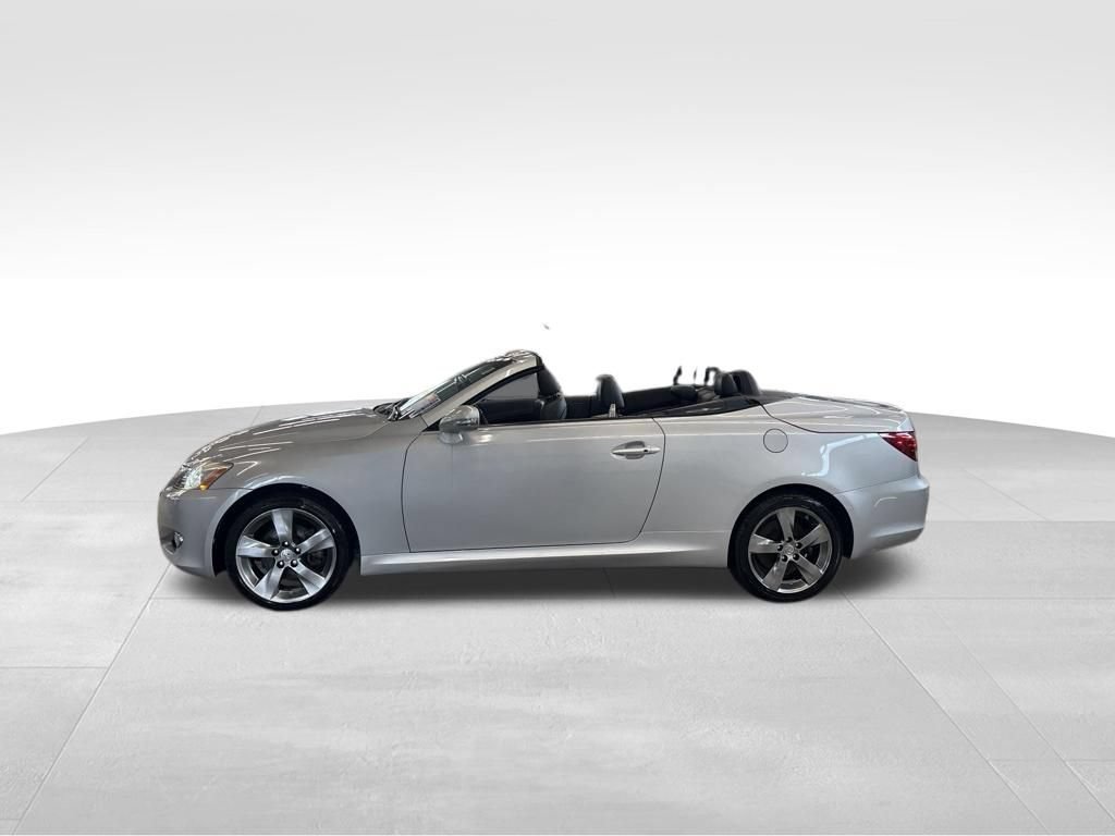 Used 2010 Lexus IS 250C w/ Luxury Pkg RWD image 3