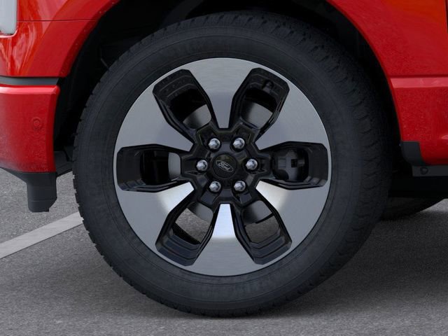 Used 2022 Ford F150 Lightning Platinum image 19