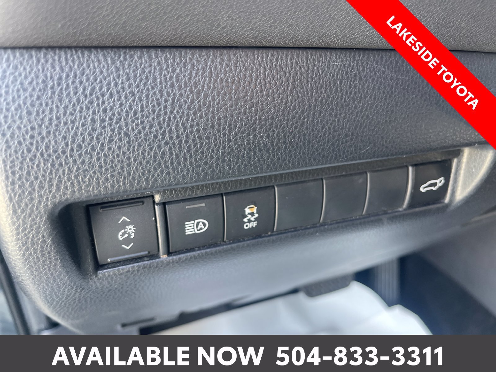 Used 2022 Toyota Venza XLE AWD/4WD image 26
