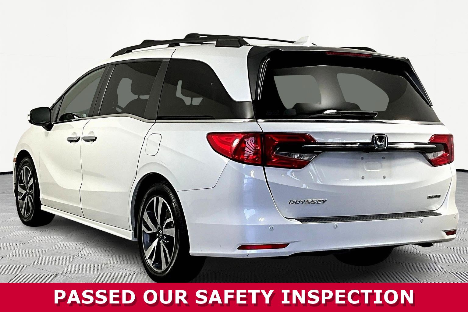 Used 2021 Honda Odyssey Touring image 4