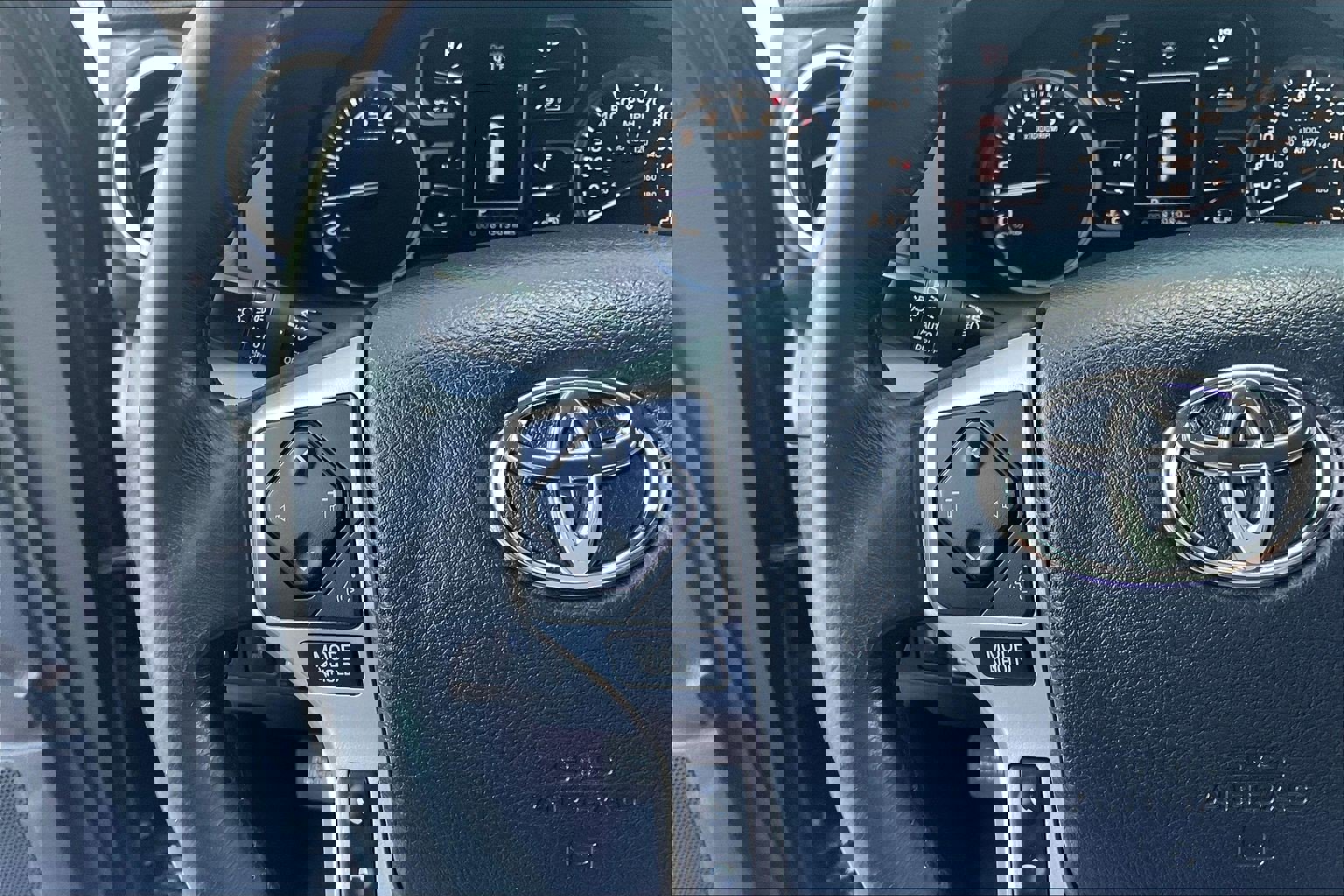 Used 2019 Toyota Tundra Platinum image 23