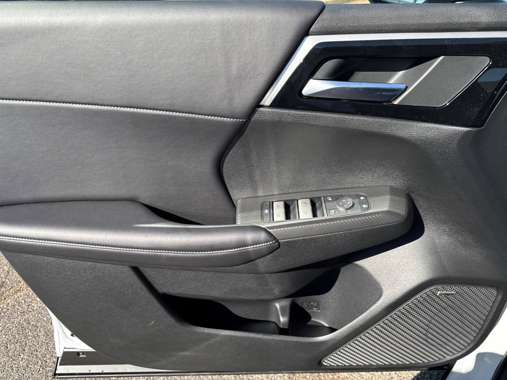 New 2026 Mitsubishi Outlander LE FWD image 33