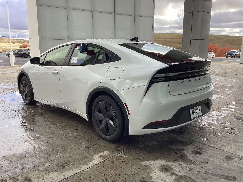 New 2026 Toyota Prius Plug-In Hybrid image 6