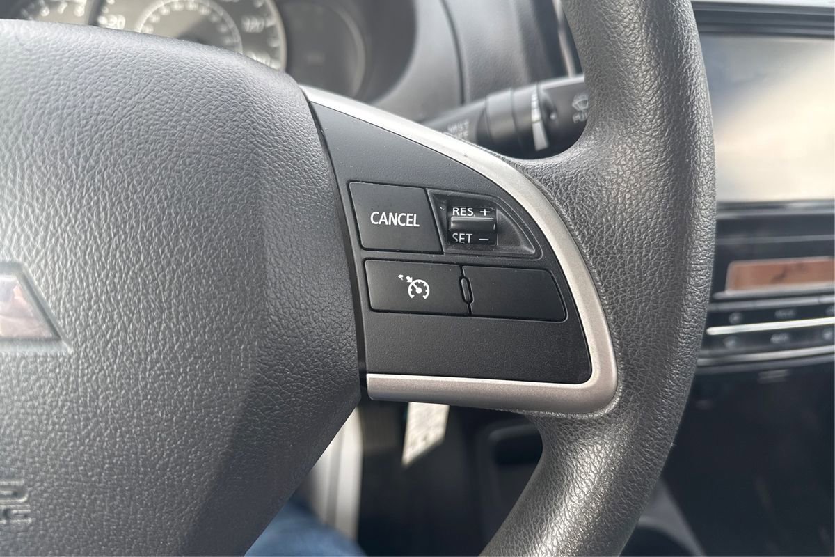 Used 2020 Mitsubishi Mirage G4 ES image 29