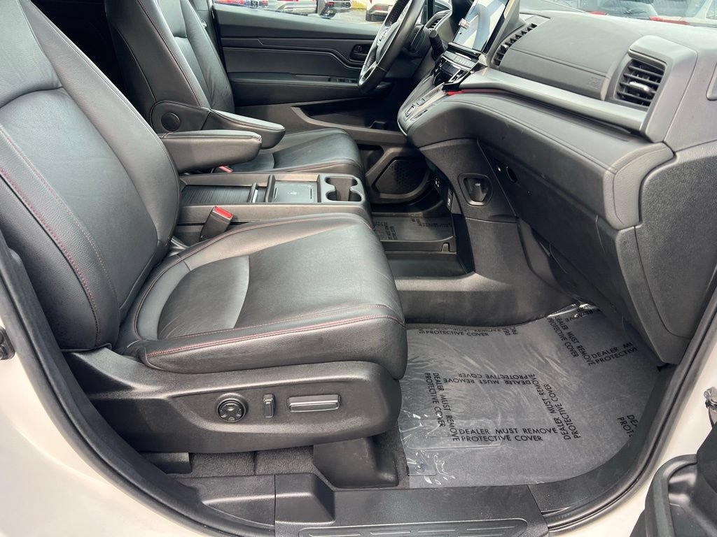 Used 2025 Honda Odyssey Sport-L image 30