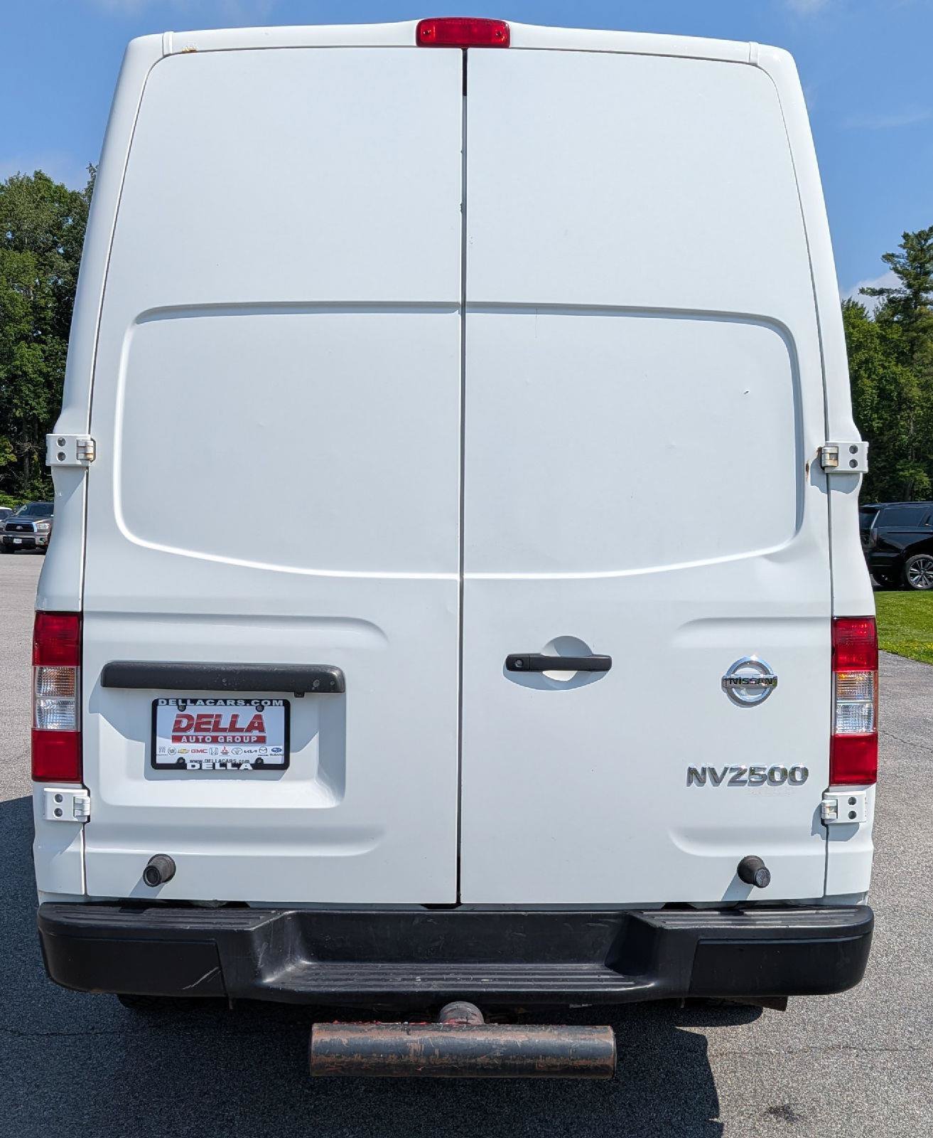 Used 2020 Nissan NV 2500 S RWD image 9