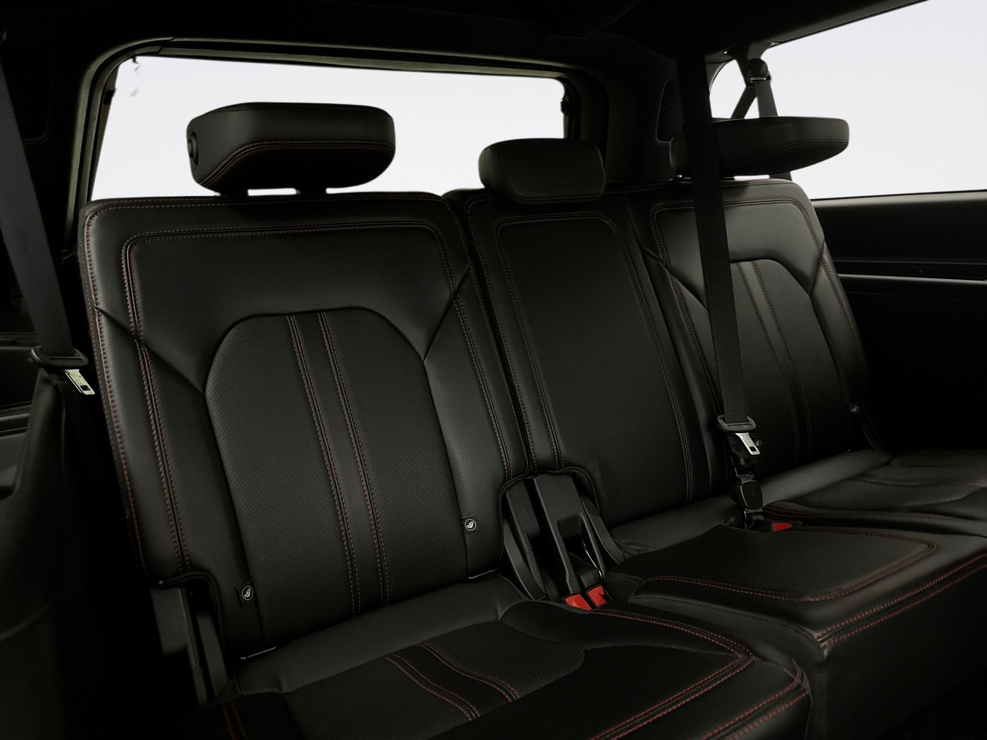 Used 2022 Ford Expedition Max Limited AWD/4WD image 23