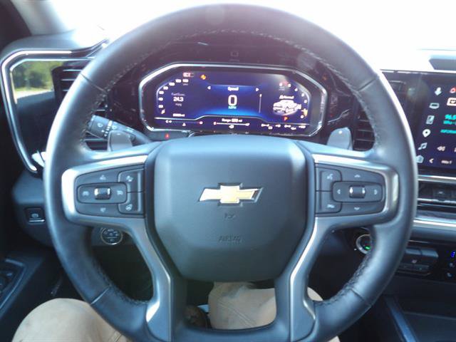 Used 2025 Chevrolet Silverado 1500 LTZ w/ LTZ Premium Package AWD/4WD image 16