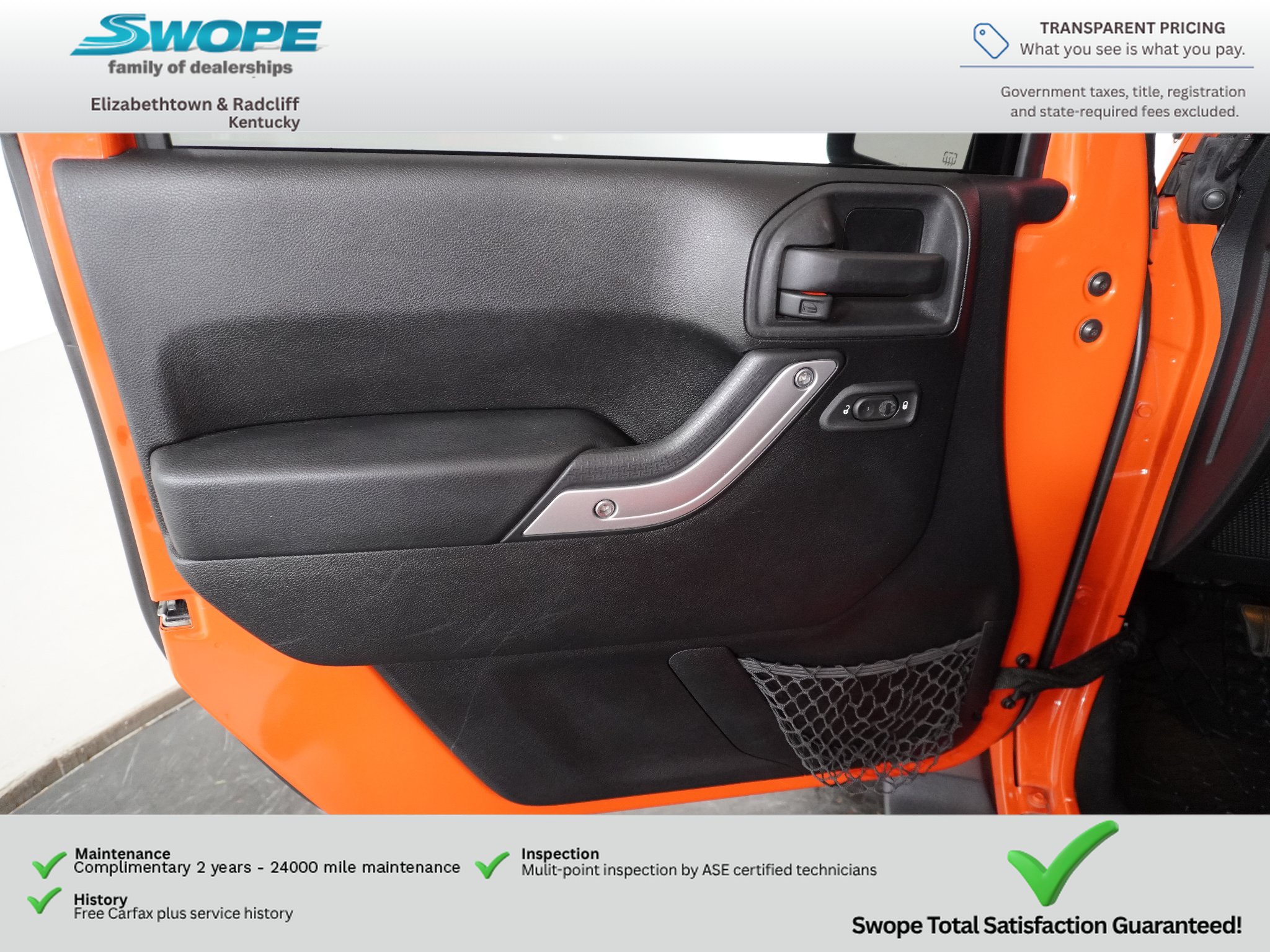 Used 2015 Jeep Wrangler Unlimited Sahara w/ Dual Top Group AWD/4WD image 14