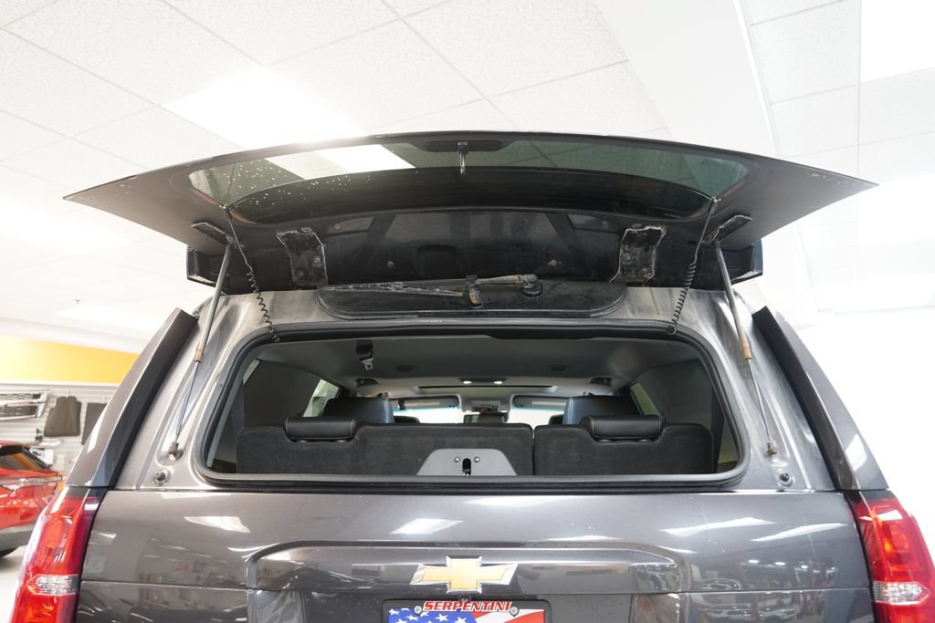 Used 2017 Chevrolet Tahoe LT w/ Luxury Package AWD/4WD image 10