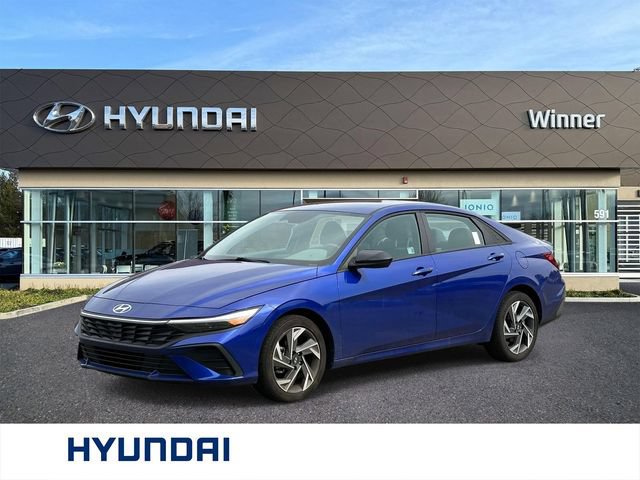 Certified 2025 Hyundai Elantra Sport FWD image 1