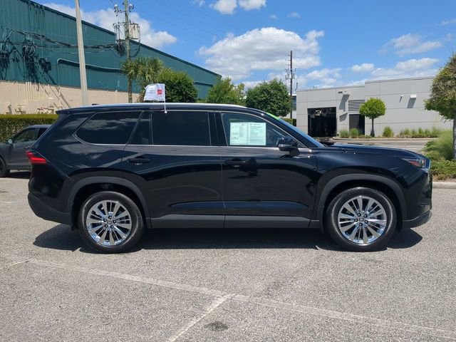 Certified 2024 Toyota Grand Highlander Platinum AWD/4WD image 3