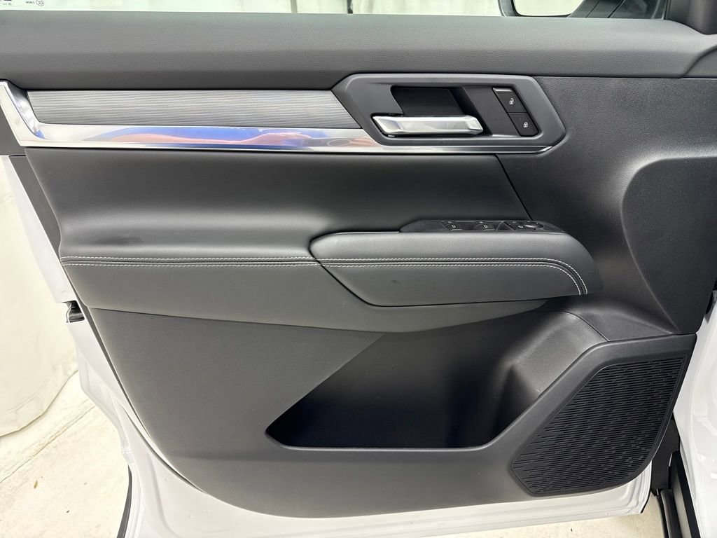 New 2026 GMC Terrain Elevation image 16