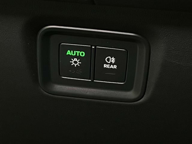 Certified 2026 Porsche Cayenne Turbo GT AWD/4WD image 40
