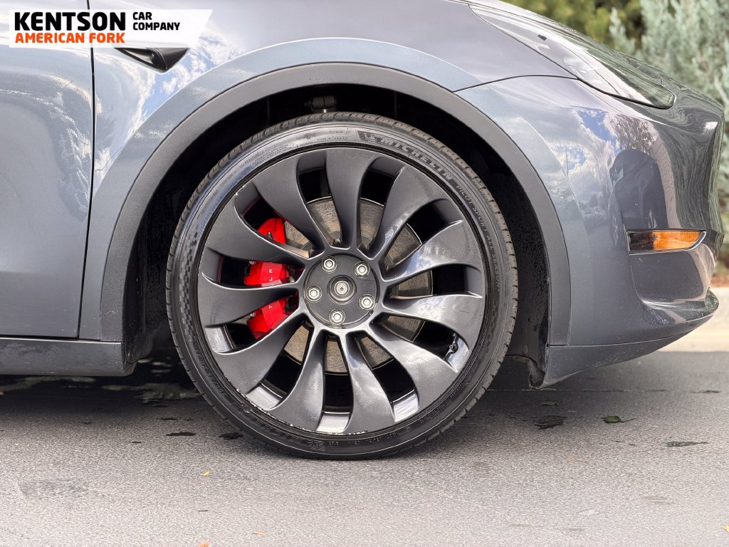 Used 2023 Tesla Model Y Performance AWD/4WD image 13