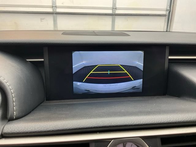Used 2016 Lexus RC 200t RWD image 5
